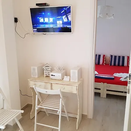 Boutique 2 Appartement Polychrono